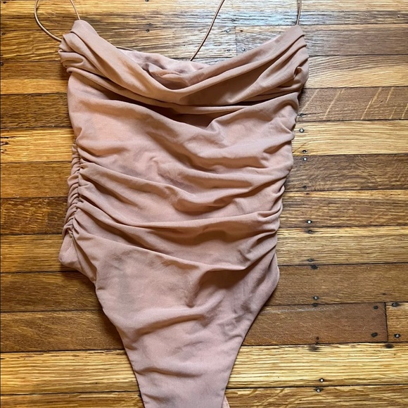 Oh Polly Ruched Nude Bodysuit - Picture 3 of 3